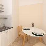 A Pochi Passi Dalla Piazzetta Apartament Capri